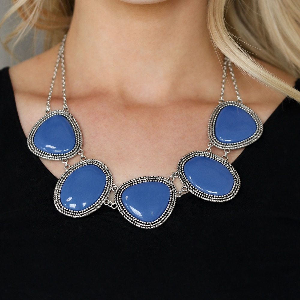 ❤️‍🔥5/$25❤️‍🔥 Viva La Vivid Blue Necklace